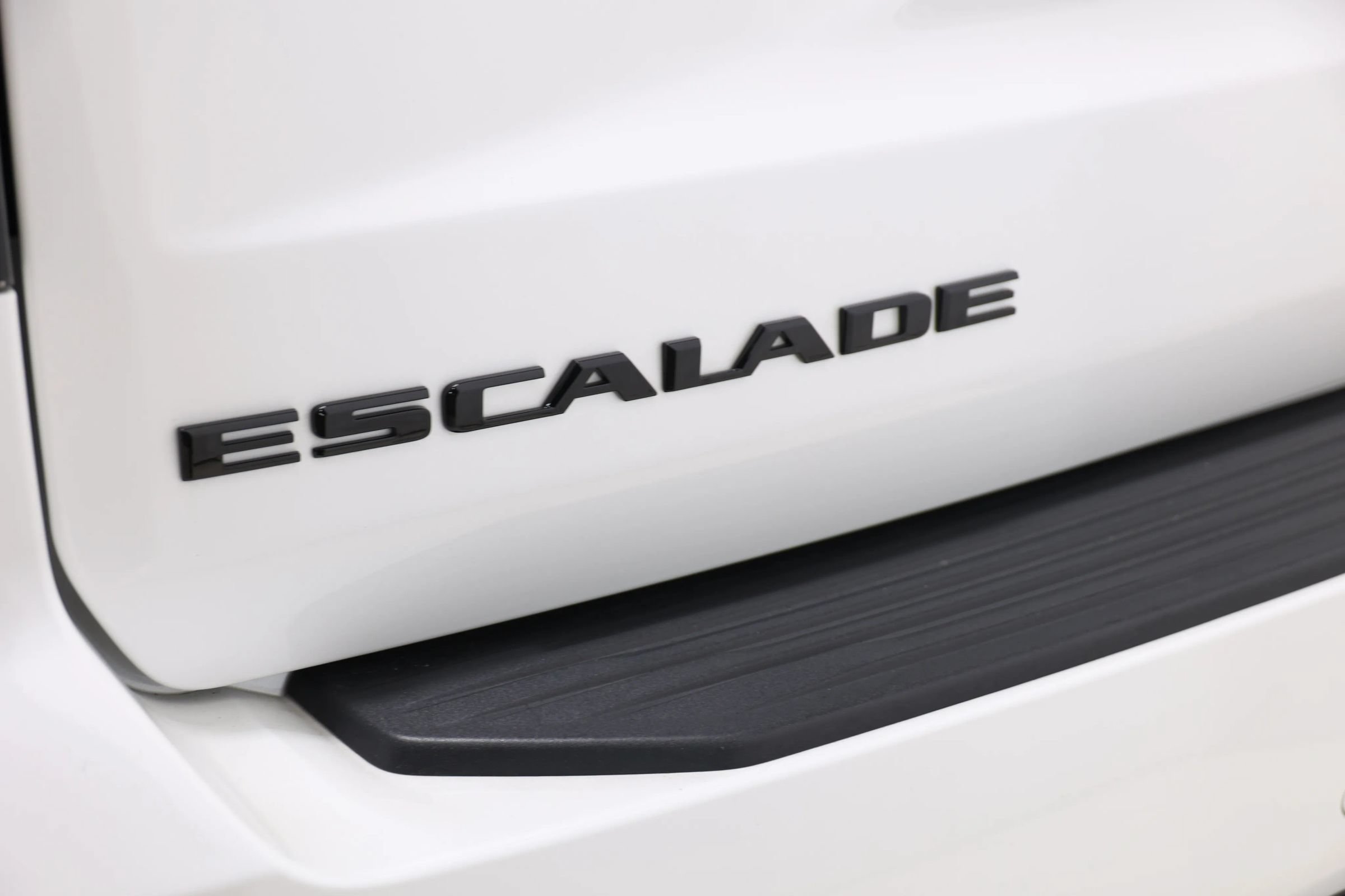 Used 2023 Cadillac Escalade Sport Platinum w/ LPO, ONYX Package RWD image 94