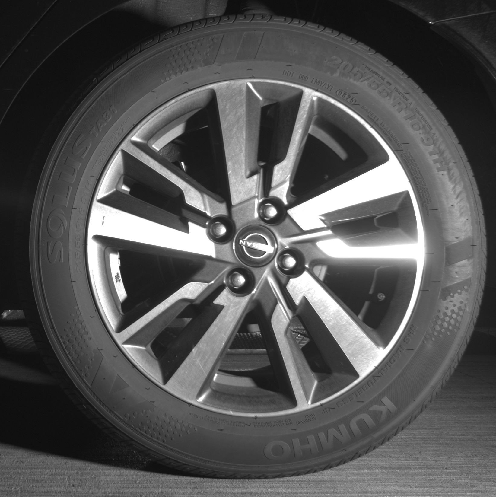 Used 2025 Nissan Versa SV image 14