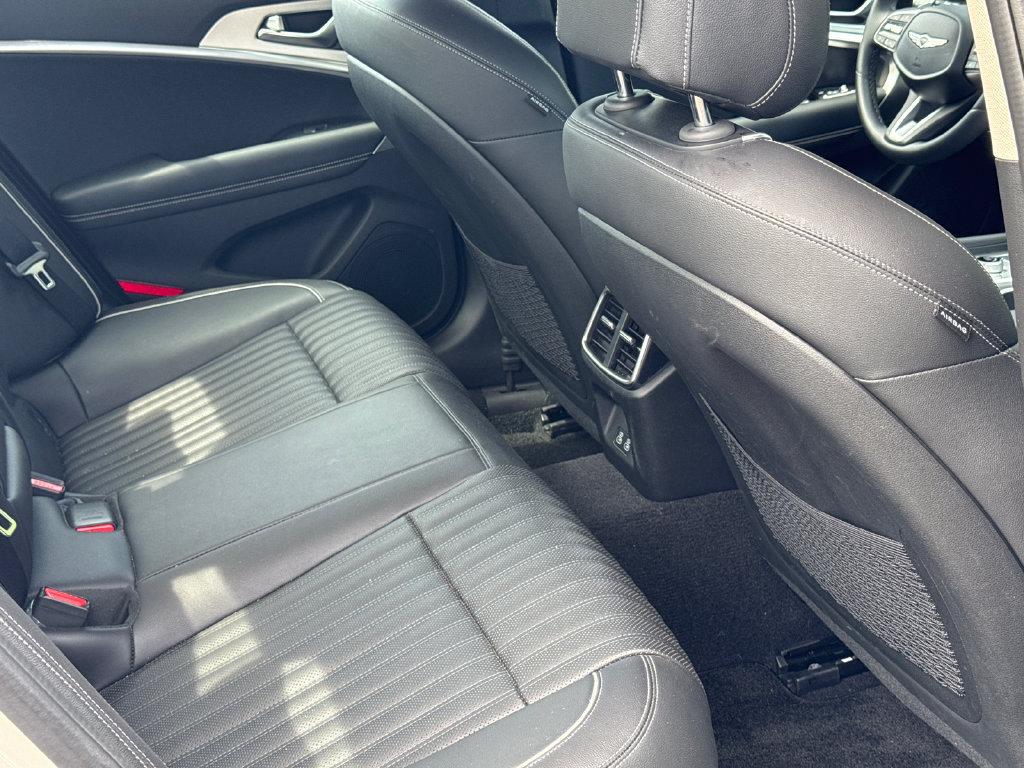 Used 2026 Genesis G70 2.5T Prestige RWD image 15