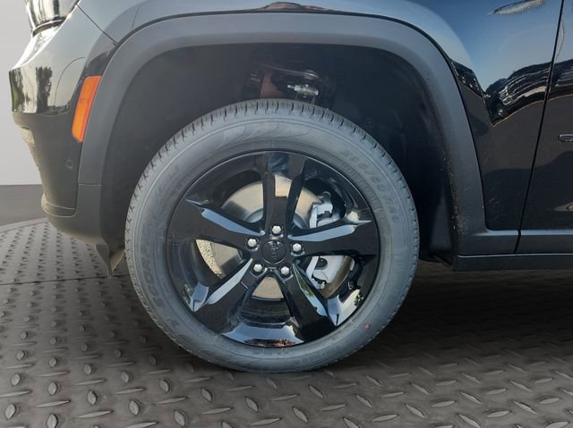 New 2025 Jeep Grand Cherokee L Limited w/ Luxury Tech Group II image 23