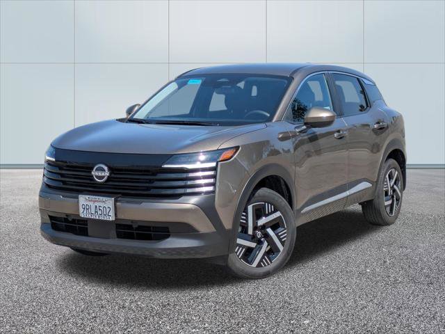 Used 2025 Nissan Kicks SV FWD image 1