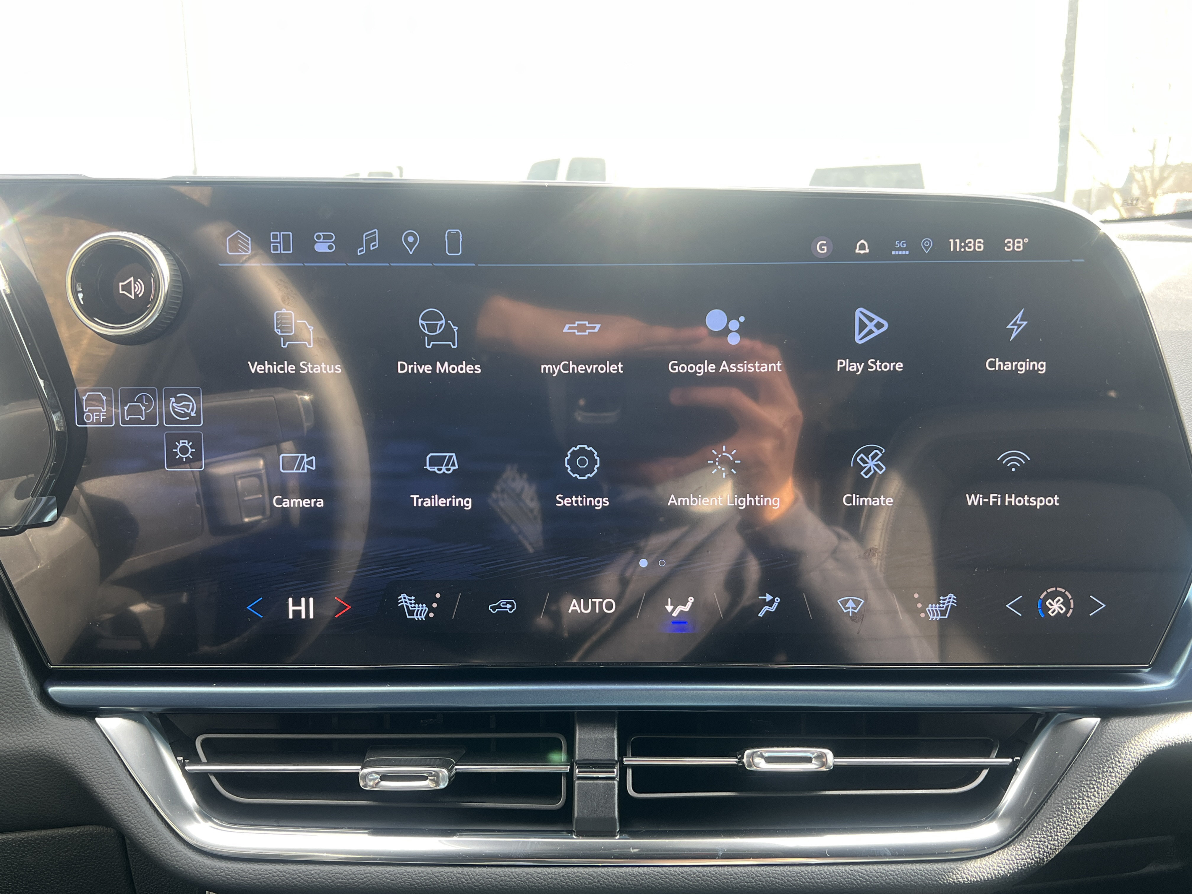 New 2026 Chevrolet Equinox EV LT AWD/4WD image 26