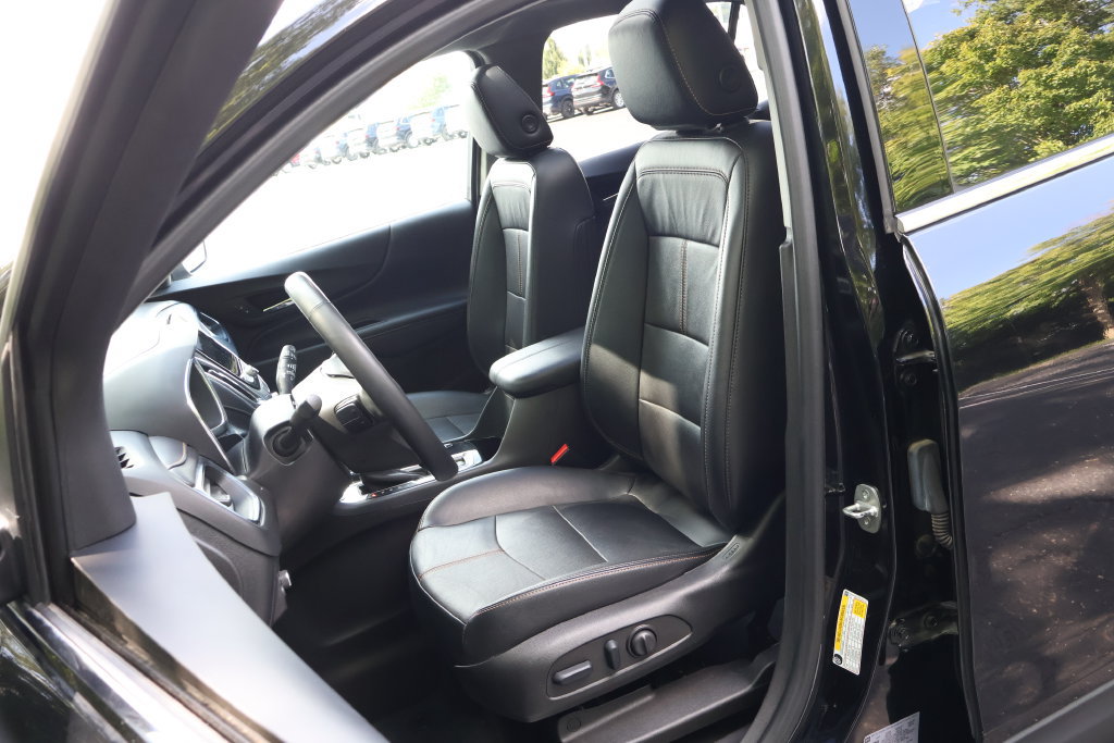 Certified 2023 Chevrolet Equinox Premier AWD/4WD image 35