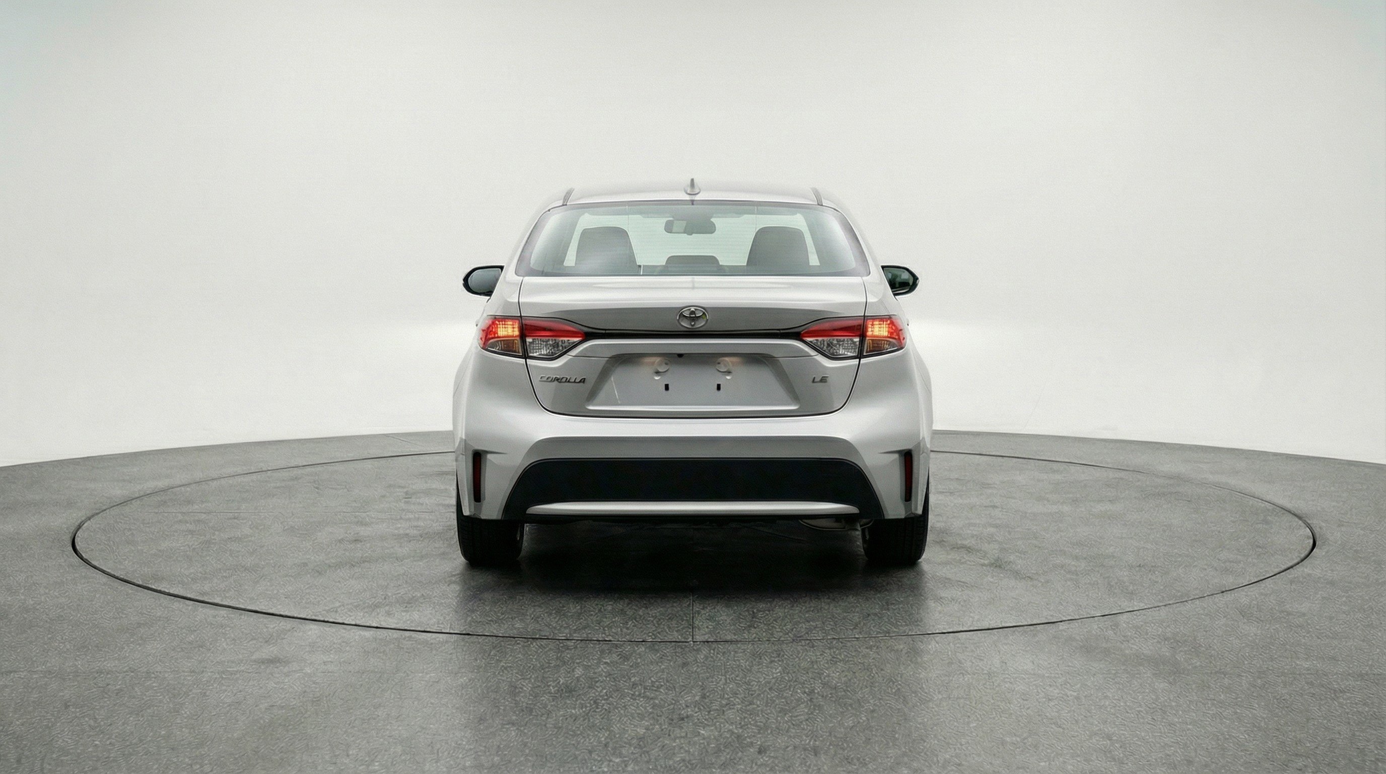 Used 2025 Toyota Corolla LE FWD image 7