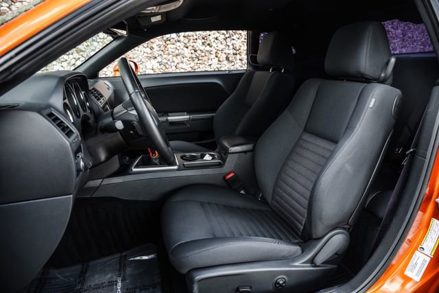 Used 2011 Dodge Challenger R/T RWD image 4
