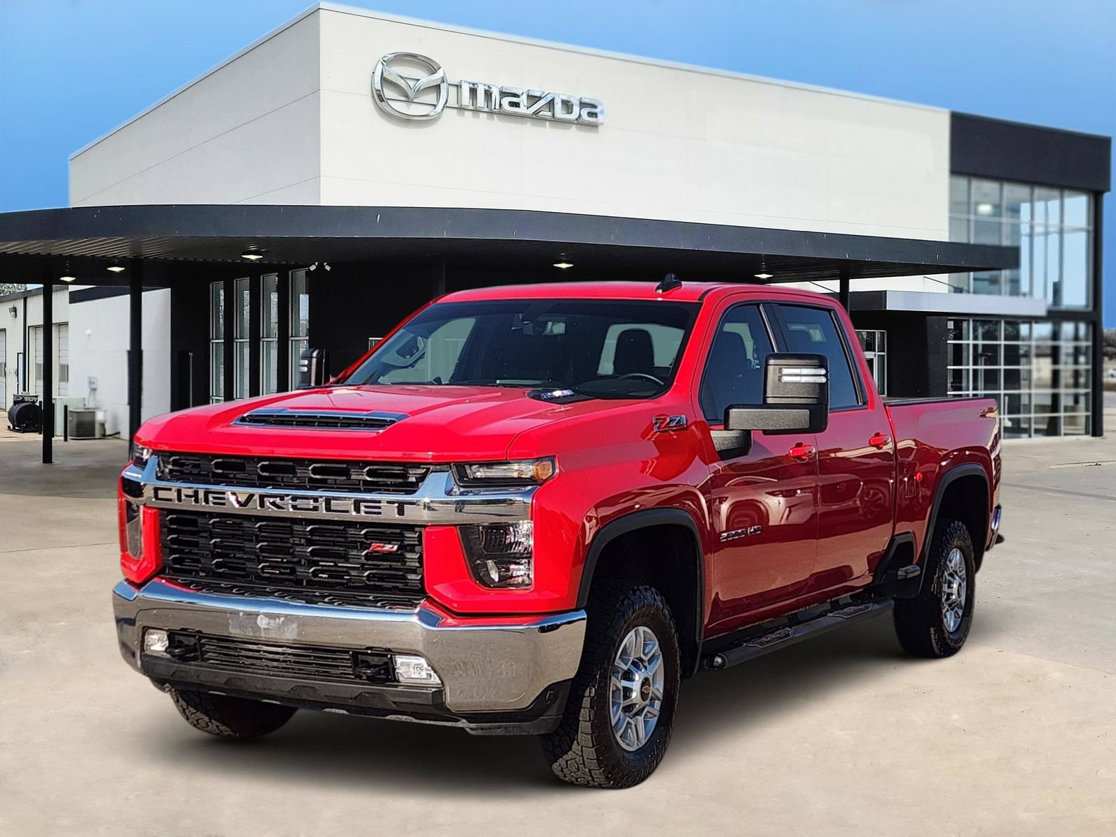 Used 2023 Chevrolet Silverado 2500 LT w/ Convenience Package AWD/4WD image 2