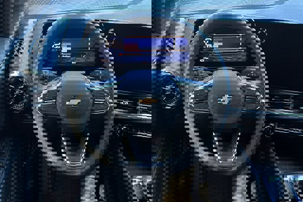 New 2026 Chevrolet Equinox EV LT image 14