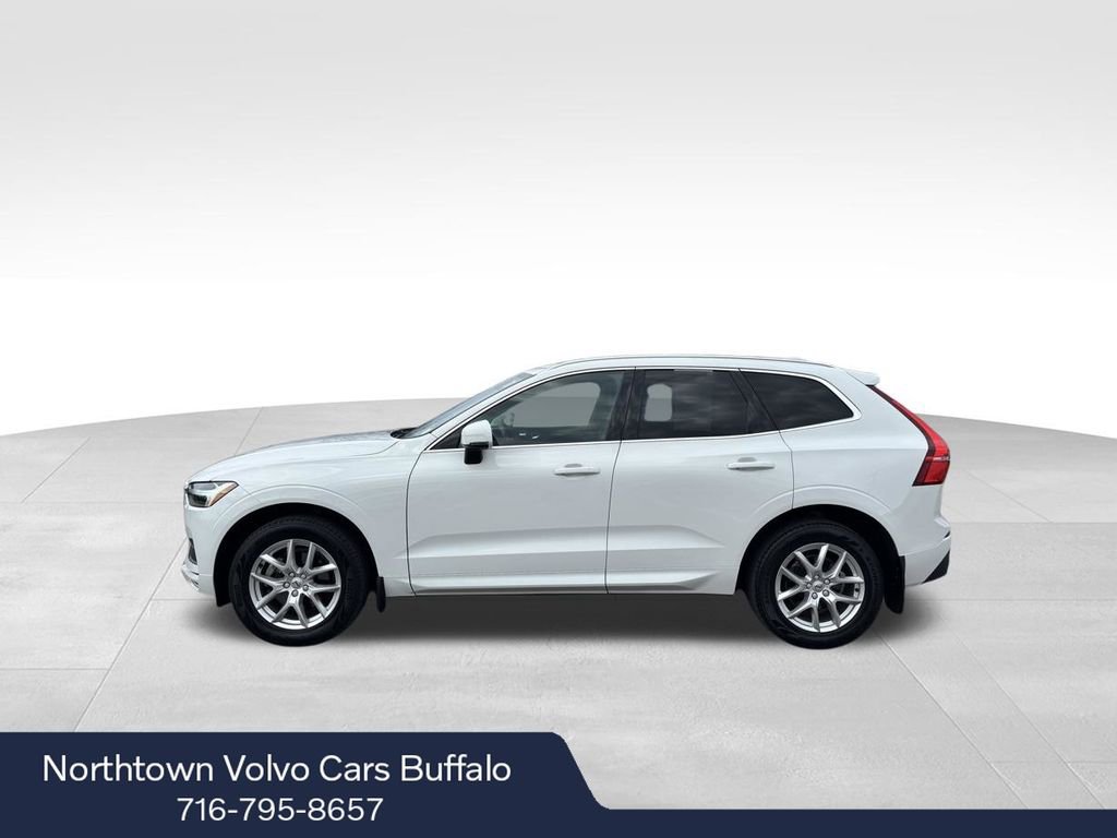 Used 2021 Volvo XC60 T5 Momentum w/ Premium Package image 2