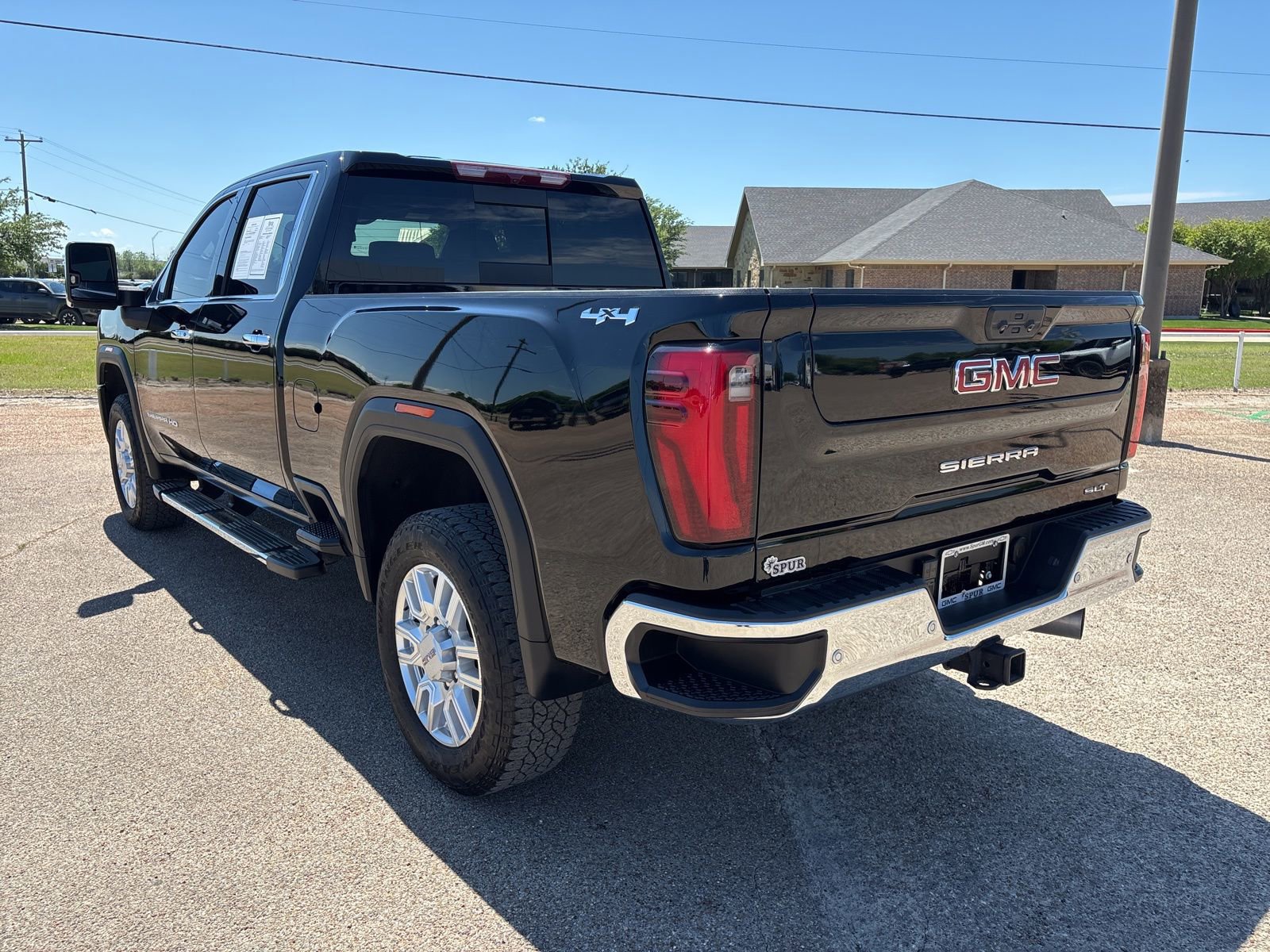 Used 2024 GMC Sierra 2500 SLT w/ SLT Premium Package image 3