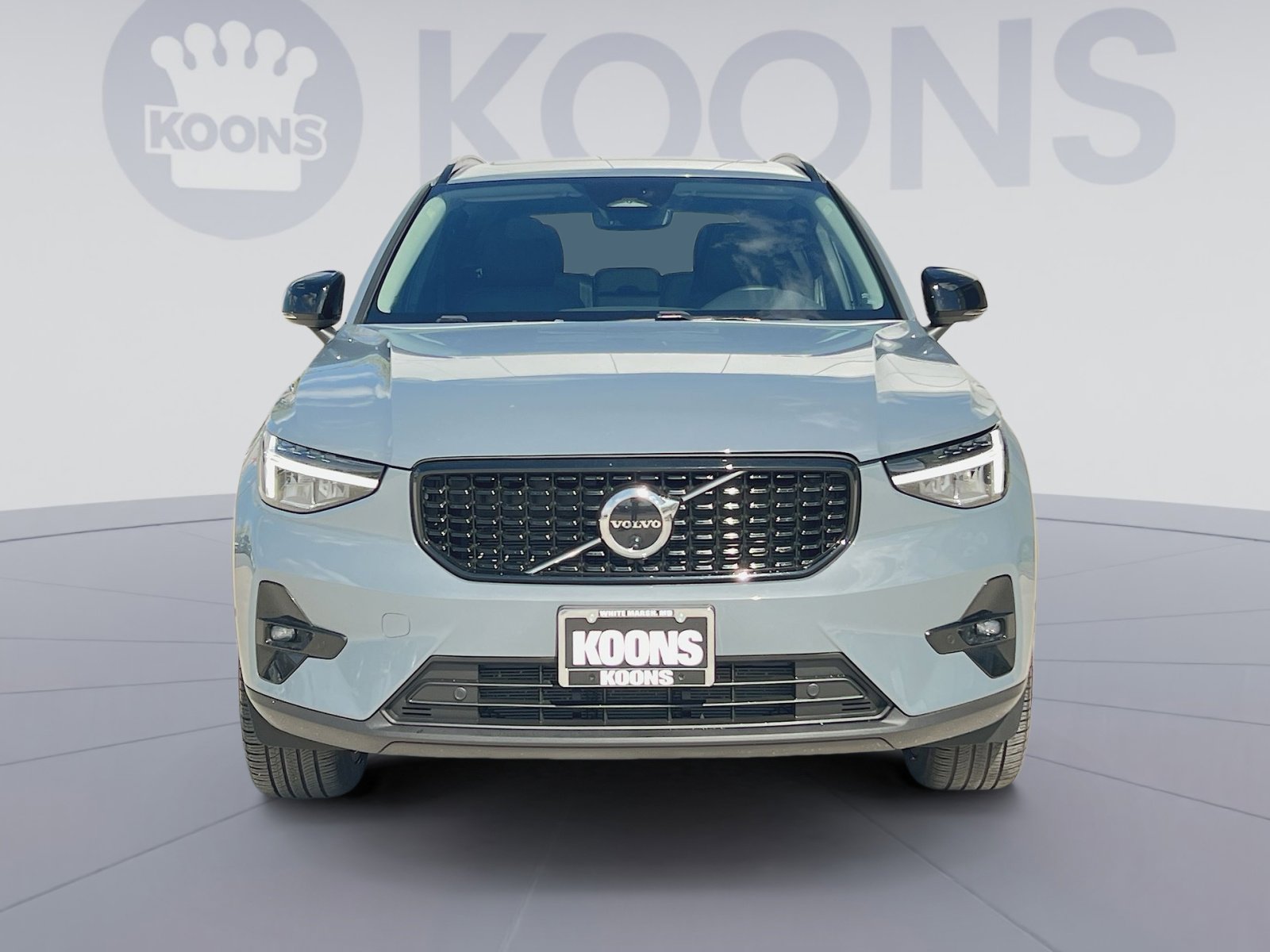 Certified 2023 Volvo XC40 B5 Plus w/ Climate Package image 7
