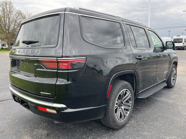 Used 2023 Jeep Wagoneer Series II AWD/4WD image 2