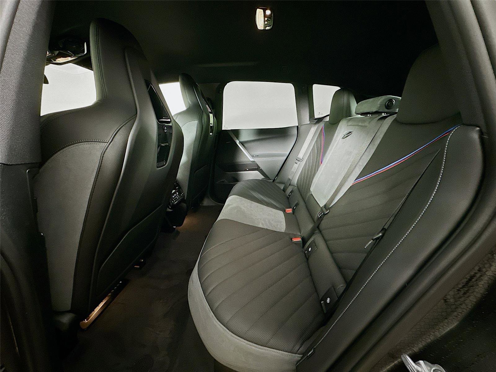 New 2026 BMW iX xDrive45 w/ M Sport Package image 24