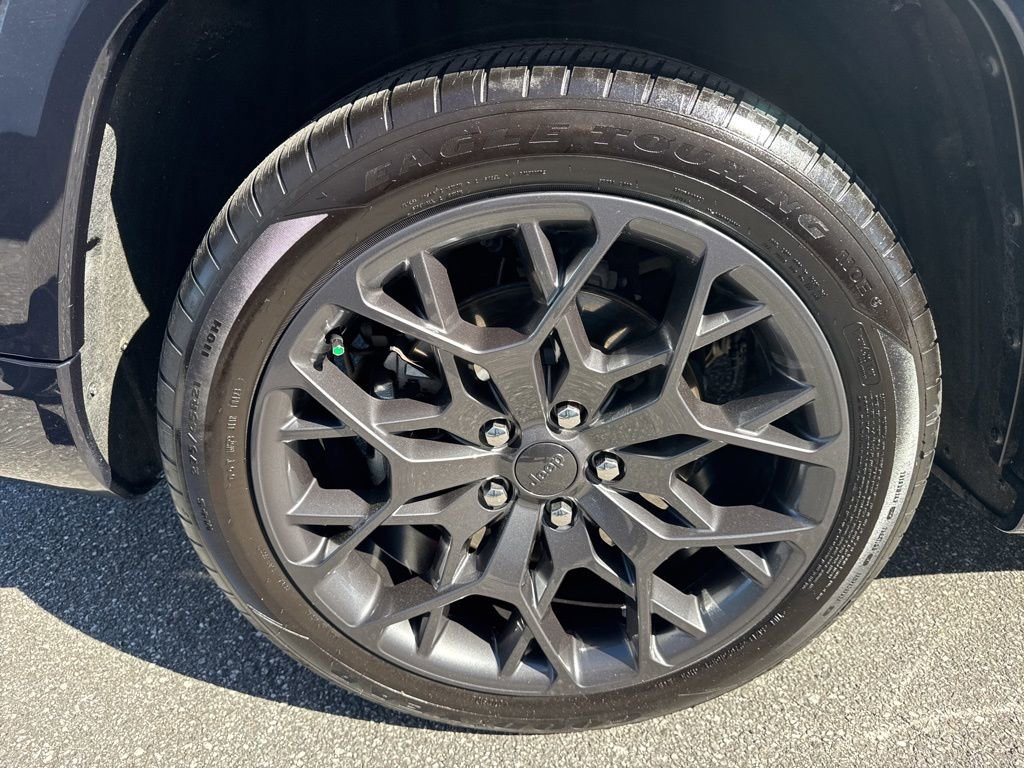 Used 2023 Jeep Grand Cherokee L Summit image 9