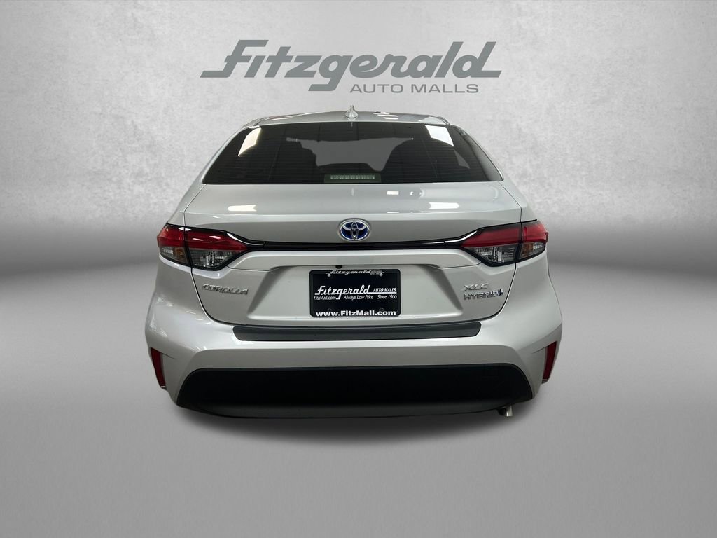 Used 2024 Toyota Corolla XLE FWD image 4