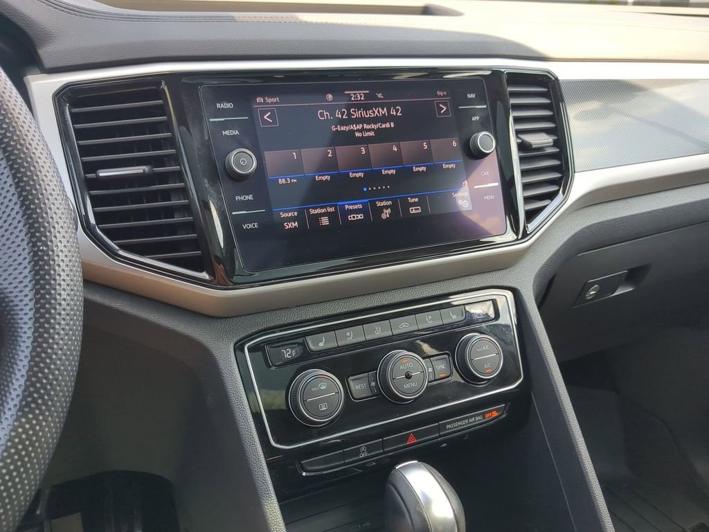 Used 2022 Volkswagen Atlas SEL Premium image 20