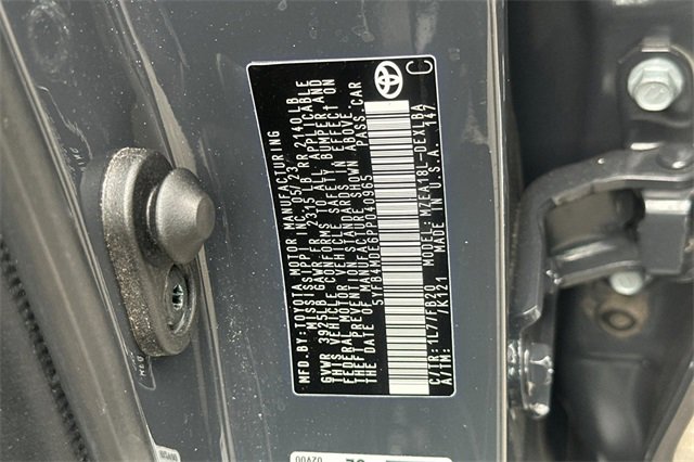 Used 2023 Toyota Corolla LE image 27