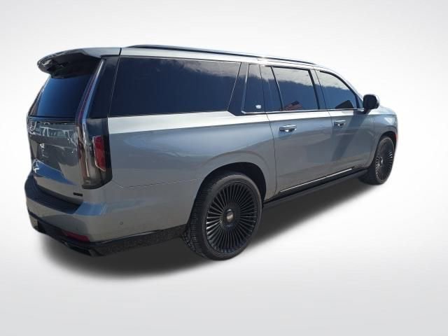 Used 2023 Cadillac Escalade ESV Sport w/ LPO, ONYX Package image 6