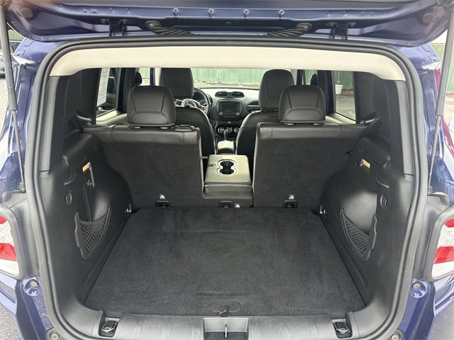 Used 2016 Jeep Renegade Limited image 22