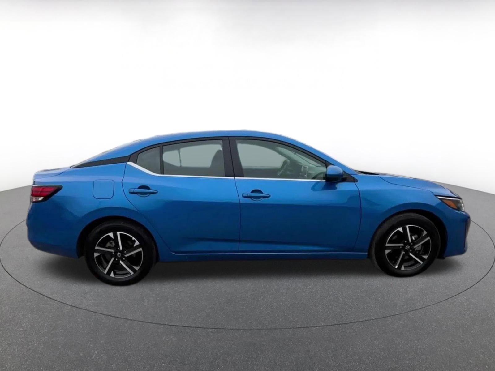 Used 2025 Nissan Sentra SV image 16