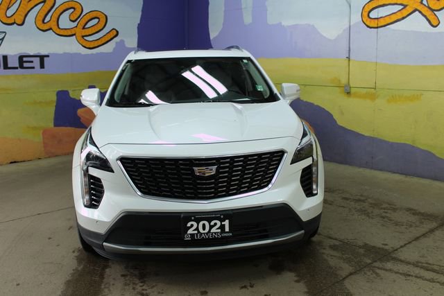 Used 2021 Cadillac XT4 Premium Luxury w/ Sun And Sound Package image 3