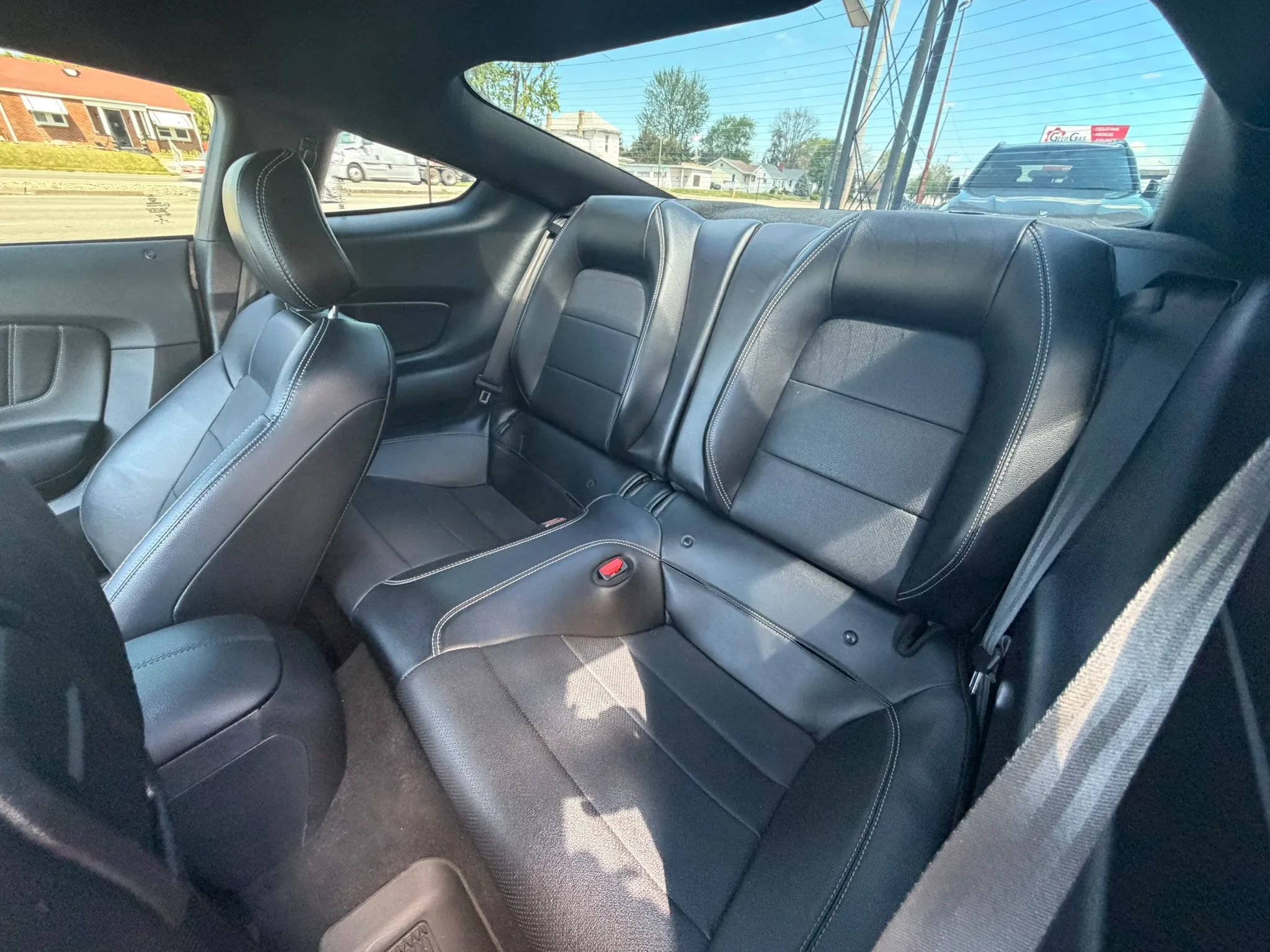Used 2021 Ford Mustang GT Premium w/ Ford Safe & Smart Package RWD image 15