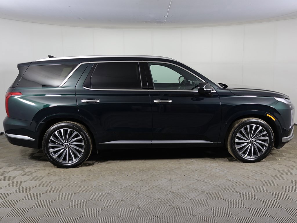 Used 2025 Hyundai Palisade Calligraphy image 21