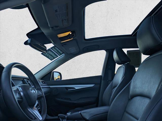 Used 2019 INFINITI QX50 Luxe w/ Navigation Package image 16