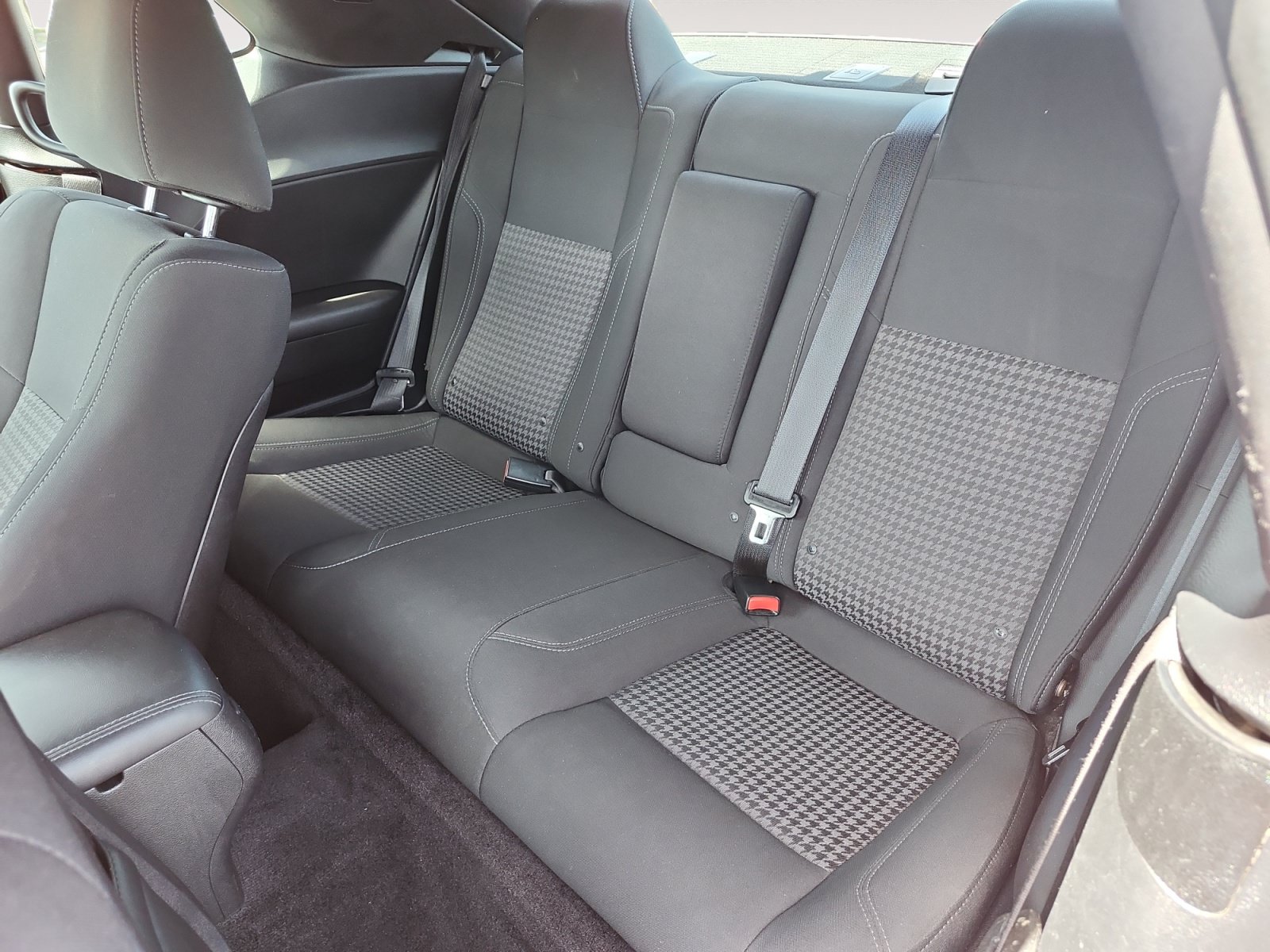 Used 2019 Dodge Challenger SXT RWD image 13