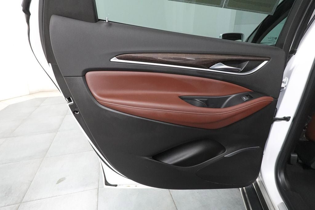 Used 2018 Buick Enclave Avenir w/ Avenir Technology Package image 29