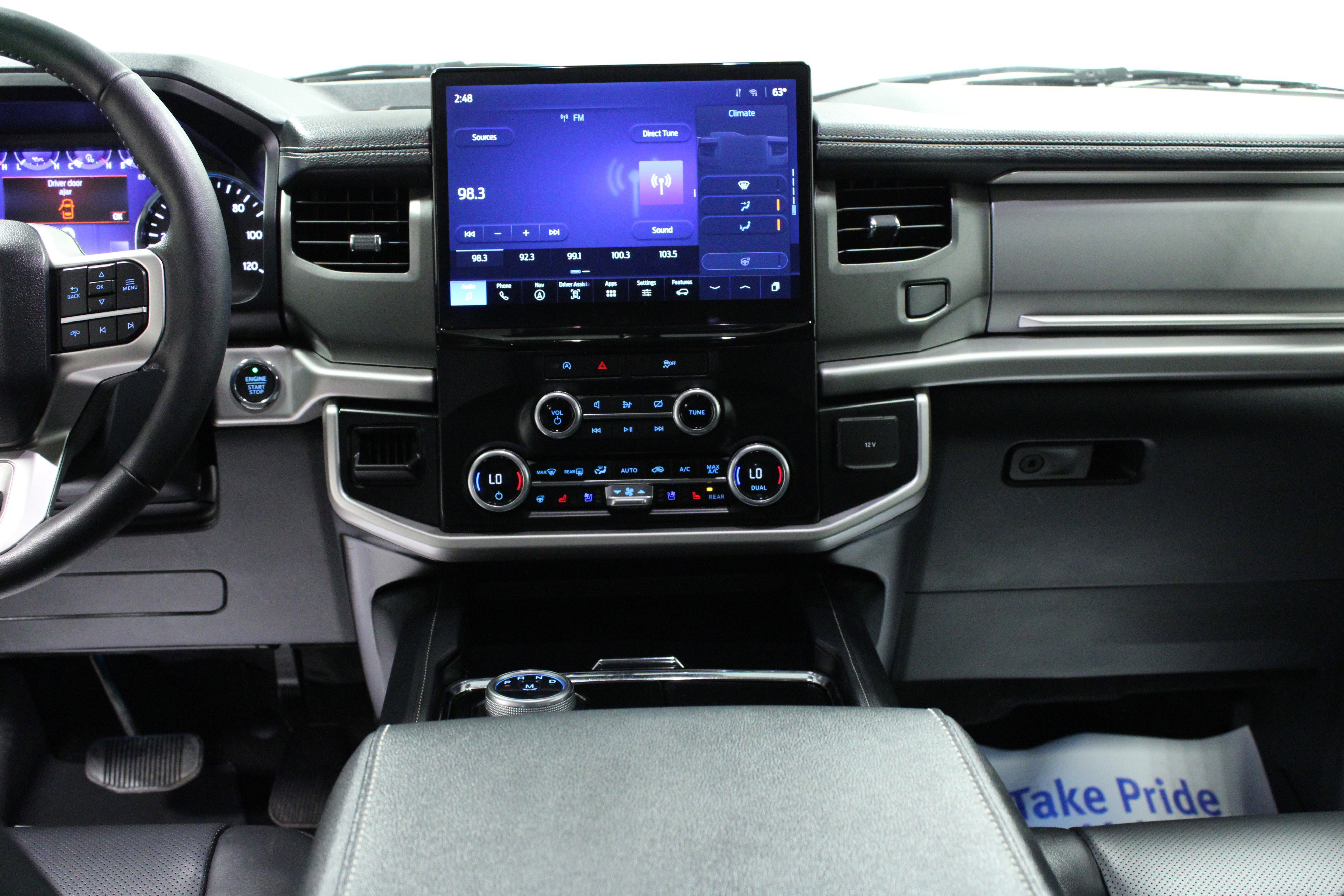 Used 2024 Ford Expedition XLT image 19