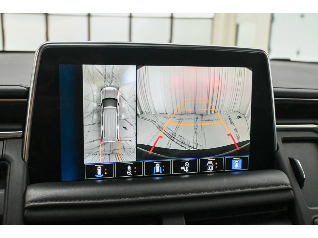 Used 2022 Chevrolet Tahoe Z71 w/ Luxury Package AWD/4WD image 37