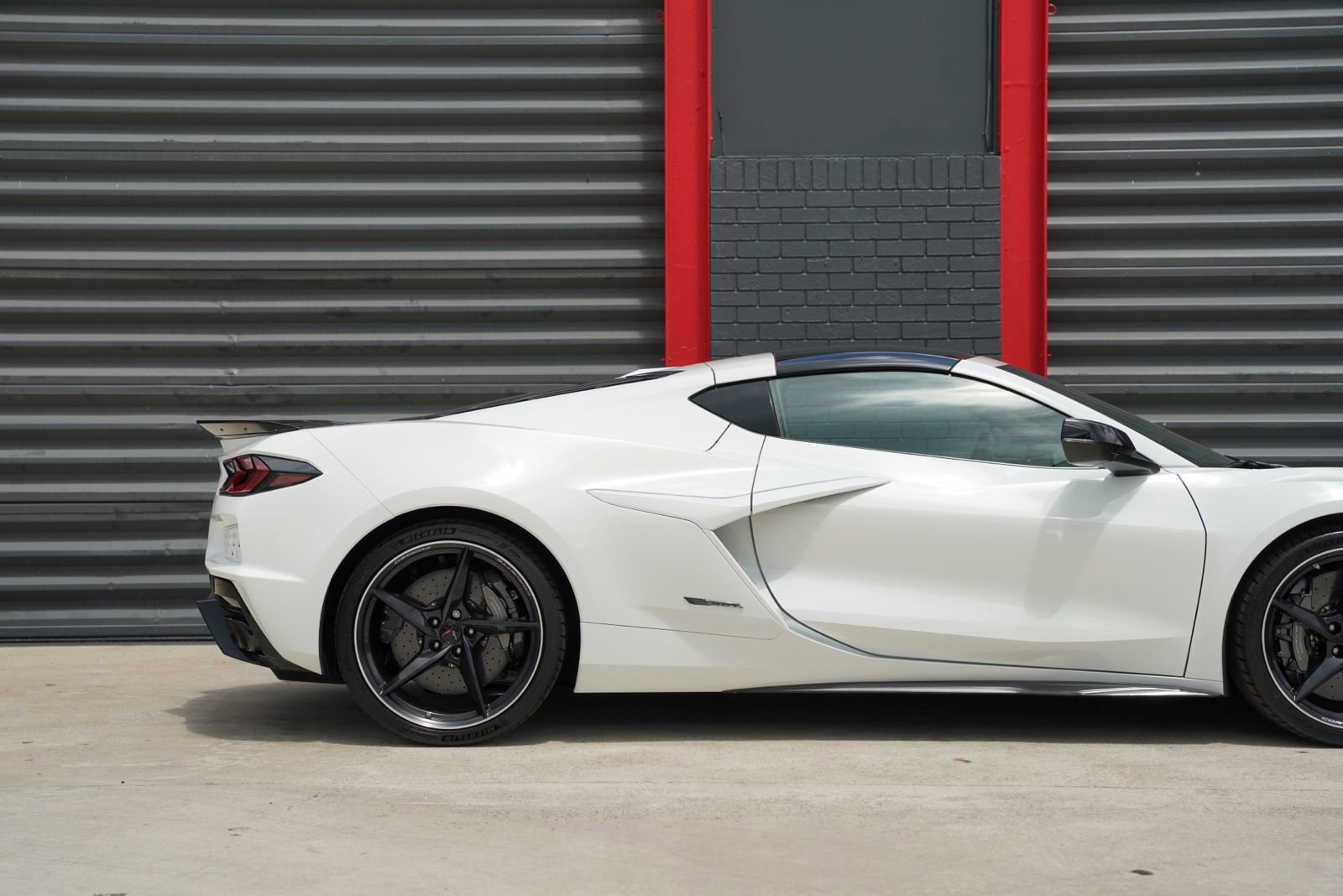 Used 2025 Chevrolet Corvette E-Ray w/ ZER Performance Package AWD/4WD image 6