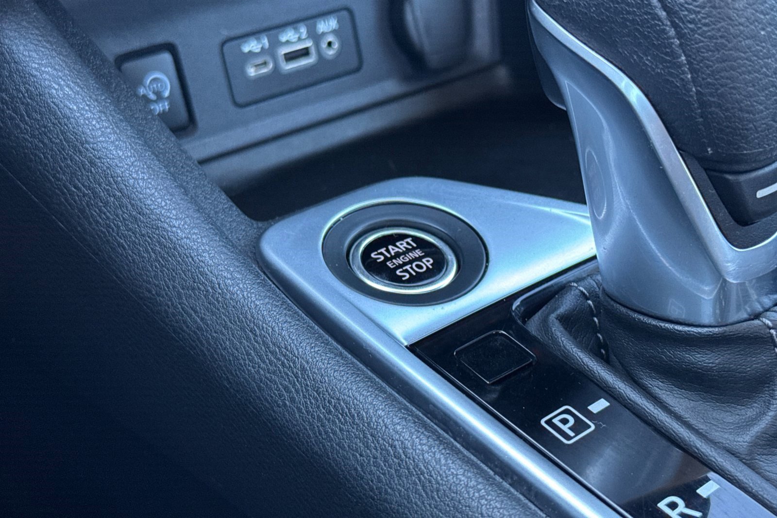 Used 2024 Nissan Sentra SV image 32