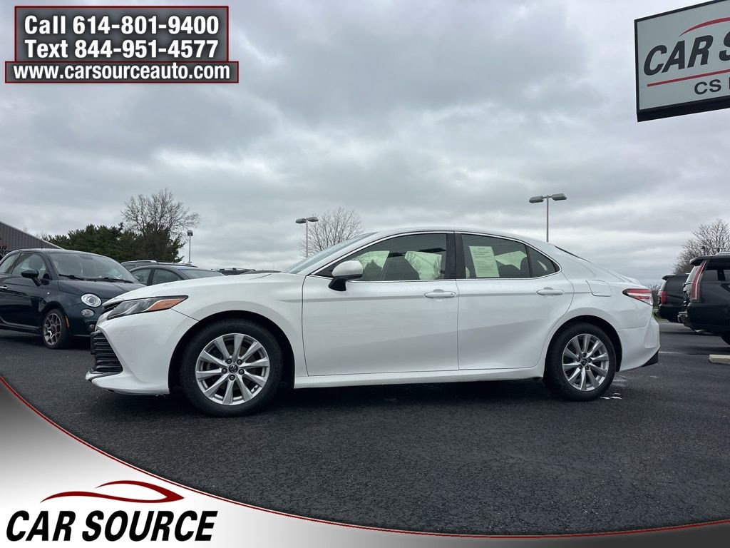 Used 2018 Toyota Camry LE FWD image 2