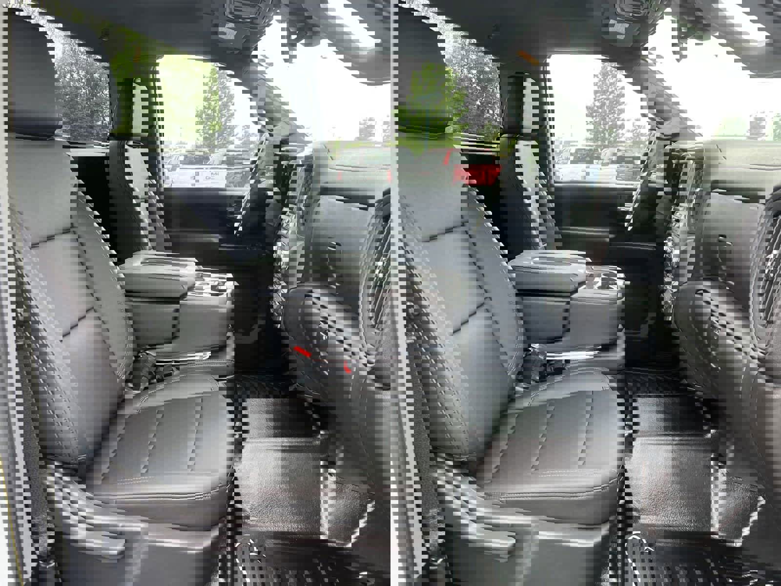 New 2024 GMC Sierra 3500 Pro w/ Convenience Package image 26