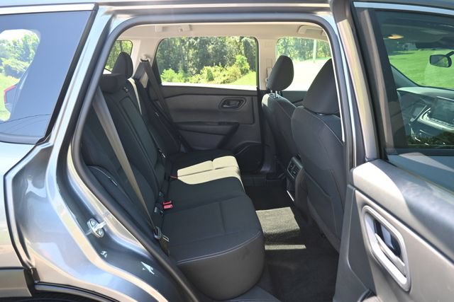 Used 2024 Nissan Rogue S AWD/4WD image 21