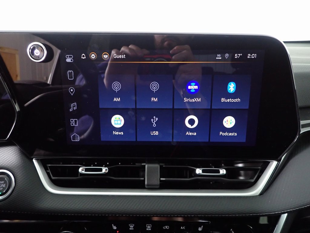 New 2025 Chevrolet Equinox LT w/ Safety and Technology Package image 25