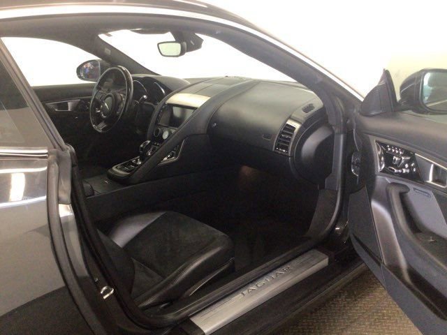 Used 2015 Jaguar F-TYPE Coupe RWD image 7