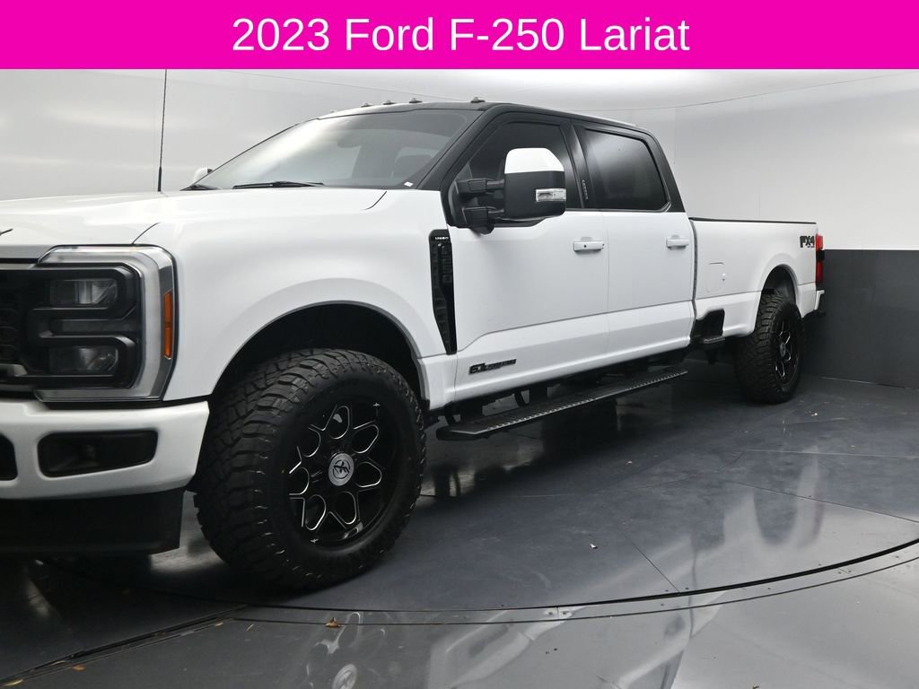 Used 2023 Ford F250 Lariat w/ Sport Appearance Package image 2