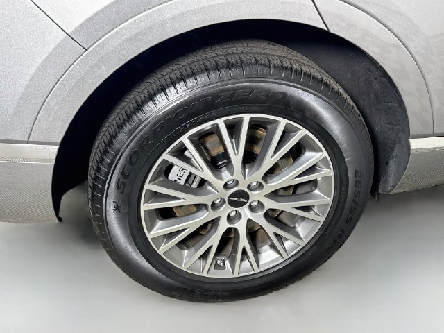 Used 2026 Genesis GV80 2.5T RWD image 32