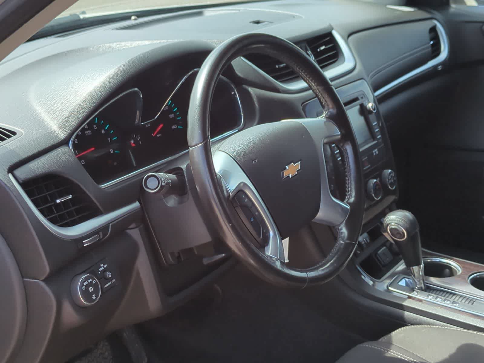 Used 2015 Chevrolet Traverse LT AWD/4WD image 10