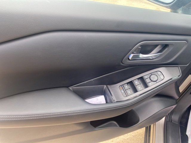 New 2026 Nissan Rogue SV image 17