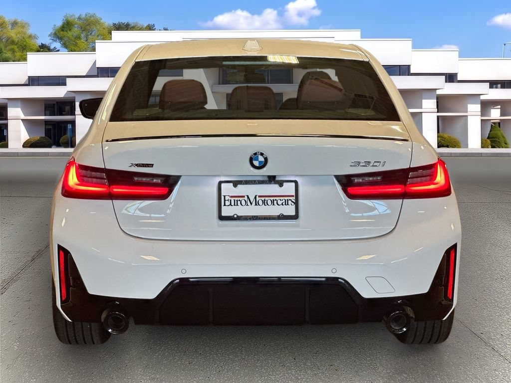 New 2026 BMW 330i xDrive Sedan w/ M Sport Package AWD/4WD image 6