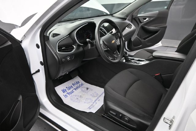 Used 2024 Chevrolet Malibu LT FWD image 9