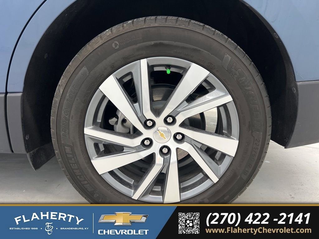 Used 2024 Chevrolet Equinox LT w/ LPO, Floor Liner Package image 19