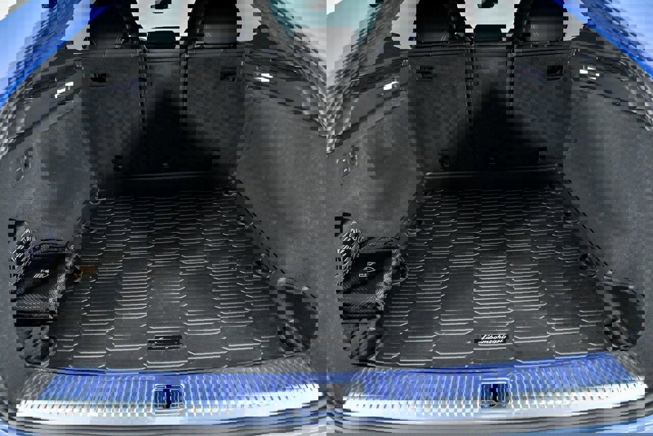 Used 2022 Lamborghini Urus image 16