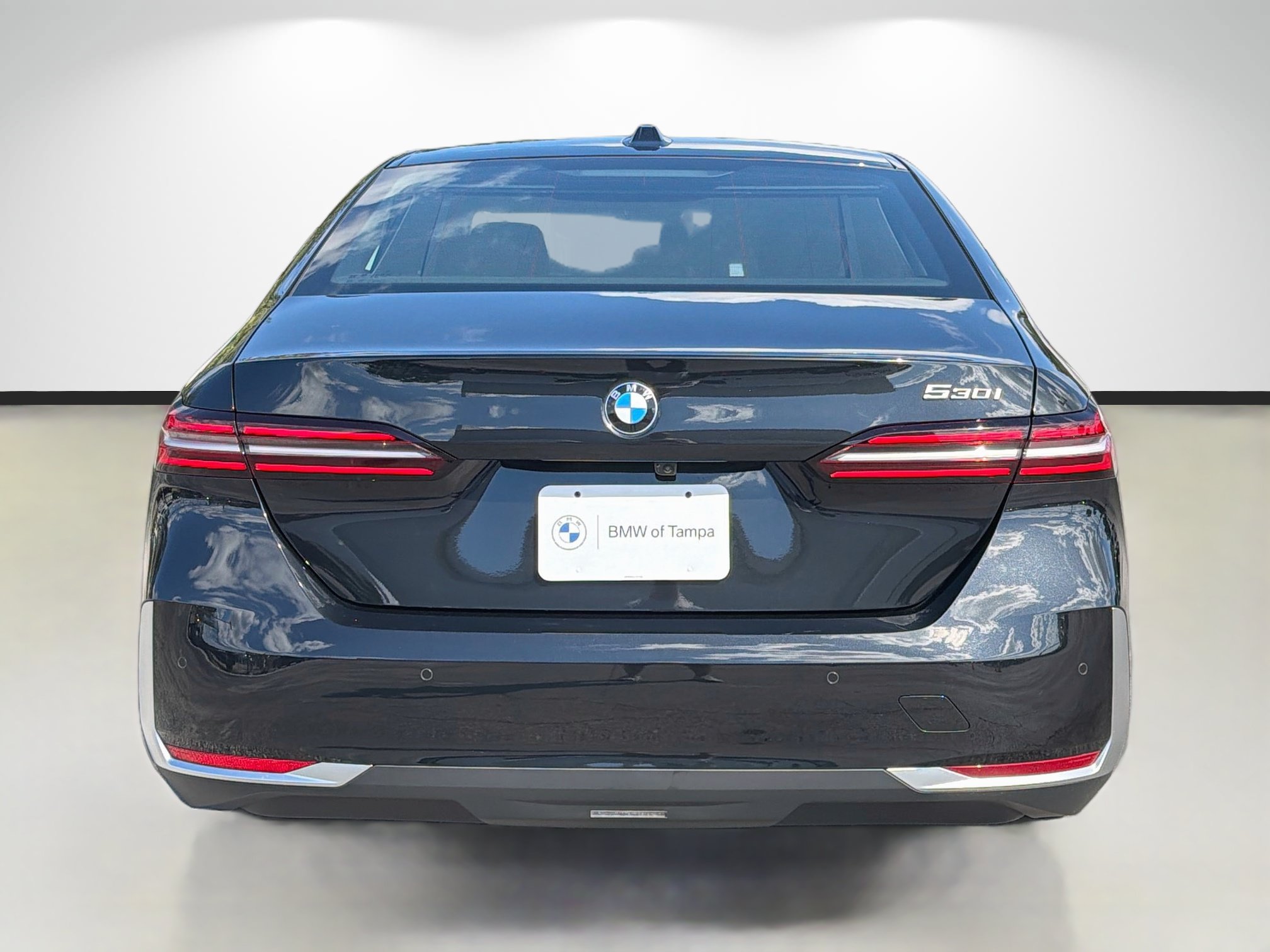 Used 2025 BMW 530i RWD image 4