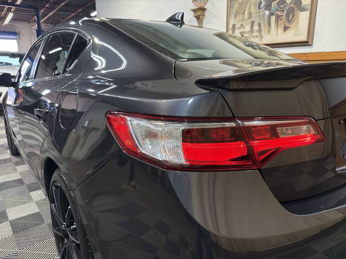 Used 2016 Acura ILX w/ Technology Plus Package image 9