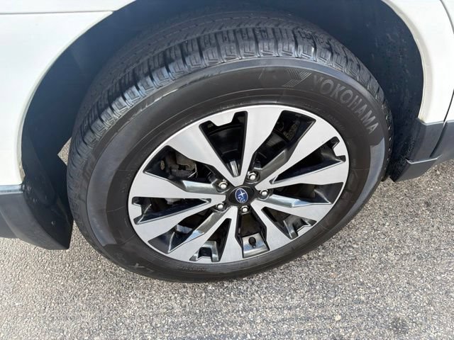 Used 2017 Subaru Outback 2.5i Limited AWD/4WD image 40