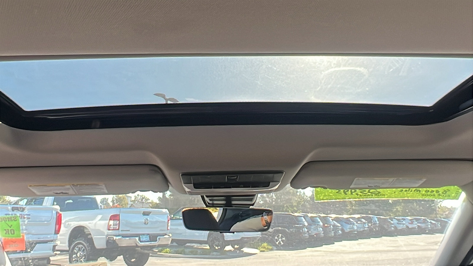 Used 2023 Nissan Altima 2.5 SV w/ SV Premium Package image 21